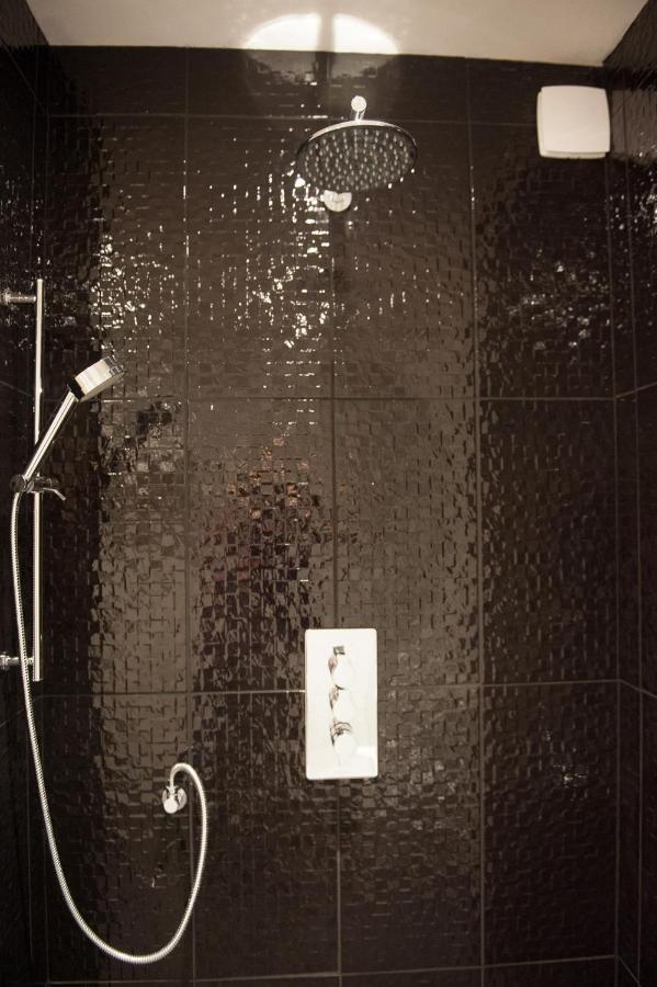 Hotel Forty One Driffield ภายนอก รูปภาพ