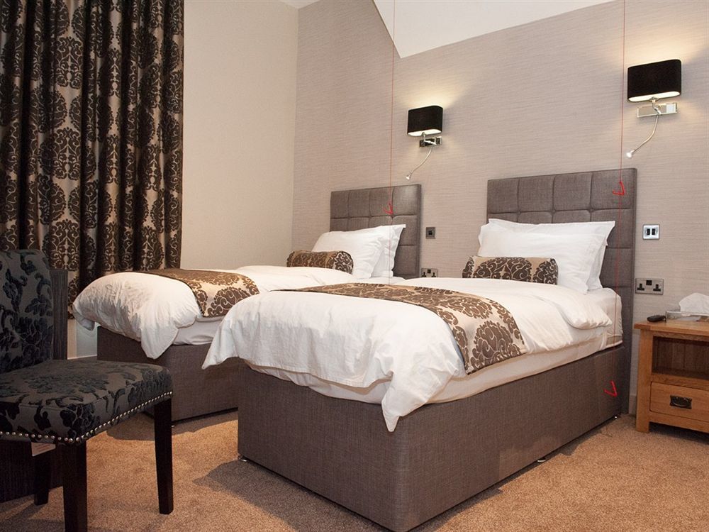 Hotel Forty One Driffield ภายนอก รูปภาพ